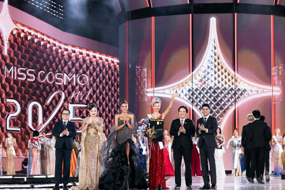 Đêm Chung kết Miss Cosmo 2025 – Beauty Music Festival thu hút gần 20.000 khán giả, đại diện USA đăng quang Miss Cosmo 2025